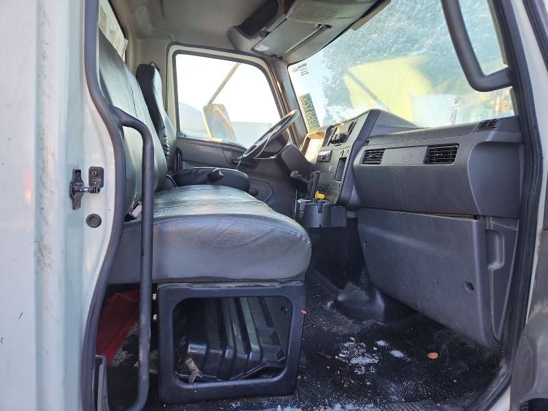 2020 International MV607 BOX Truck