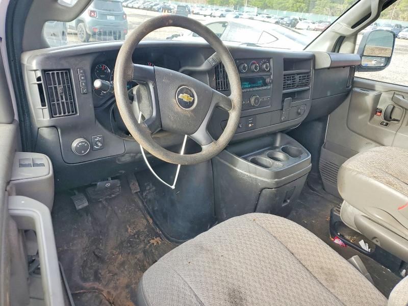 2016 Chevrolet Express G2500 Delivery Van