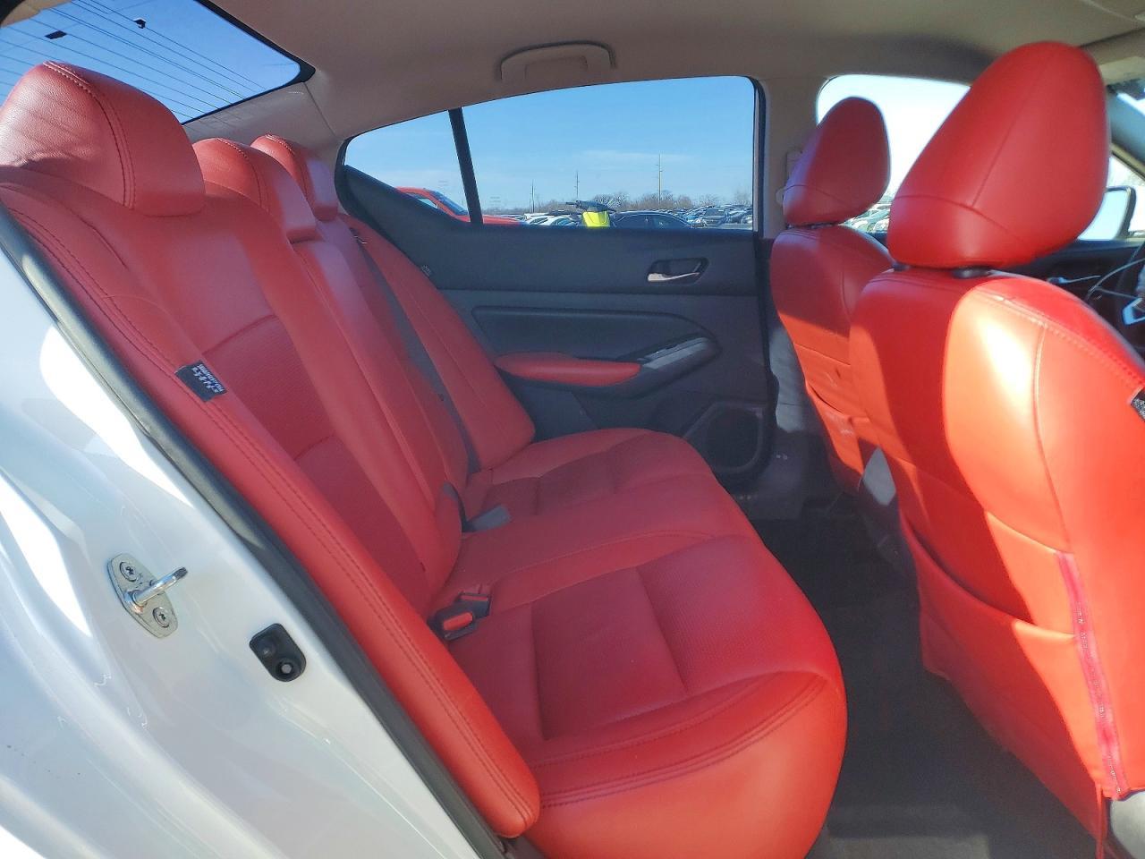 2020 Niss Altima s