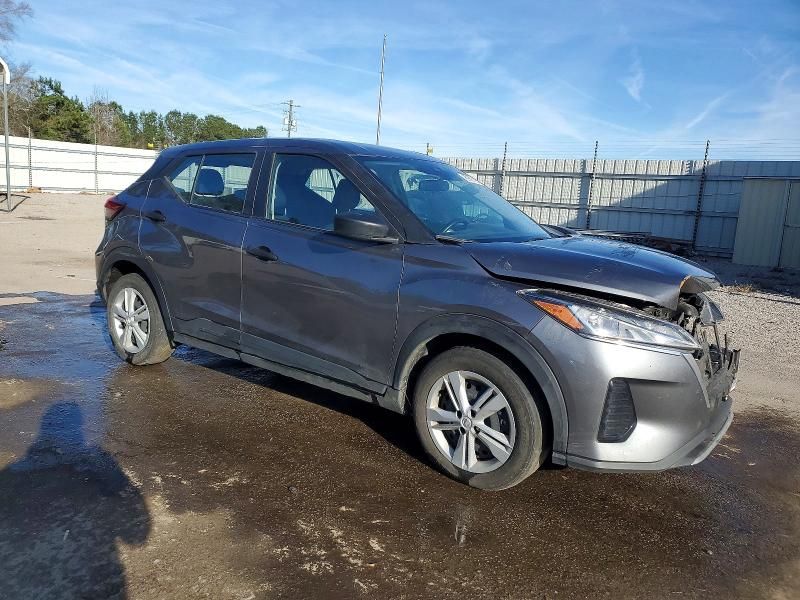 2024 Nissan Kicks s