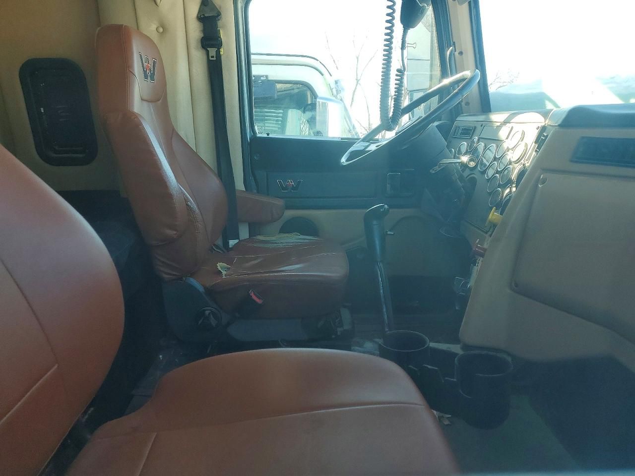 2020 Western Star 2020 Western Star 4900 Semi Truck