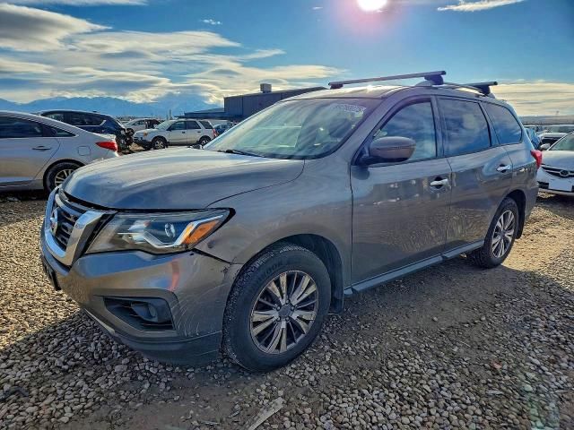 2017 Nissan Pathfinder s