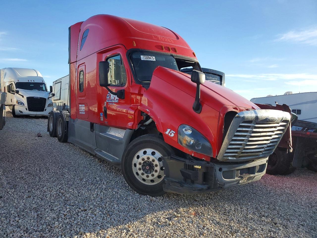2018 Freightliner Cascadia 125 Semi Truck