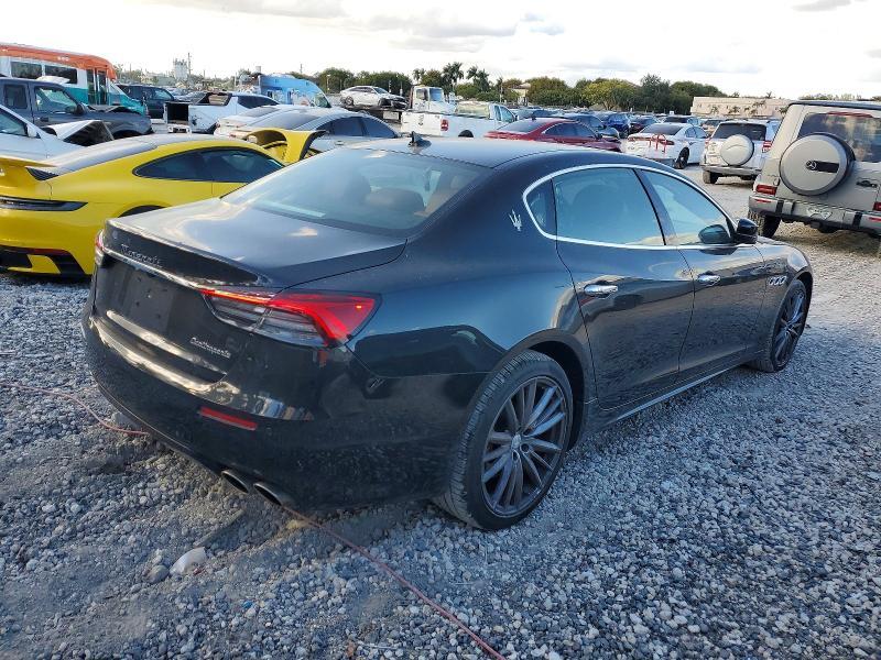 2022 Maserati Quattroporte Base