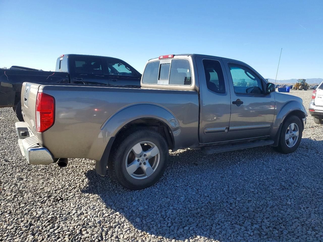 2005 Nissan Frontier King cab le
