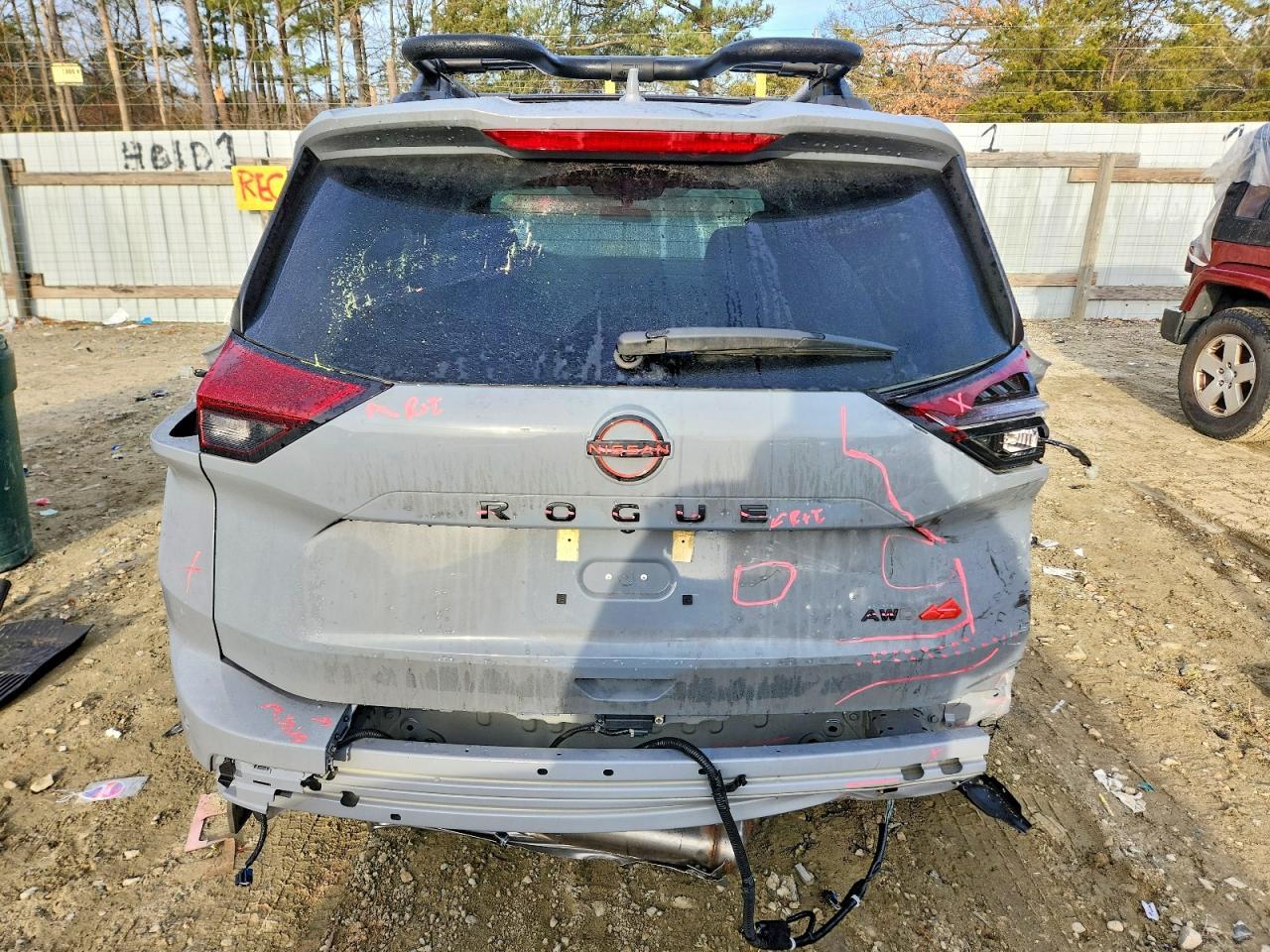 2025 Nissan Rogue sv