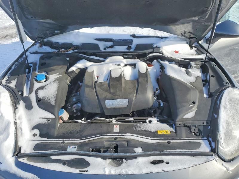 2017 Porsche Cayenne Hybrid Platinum