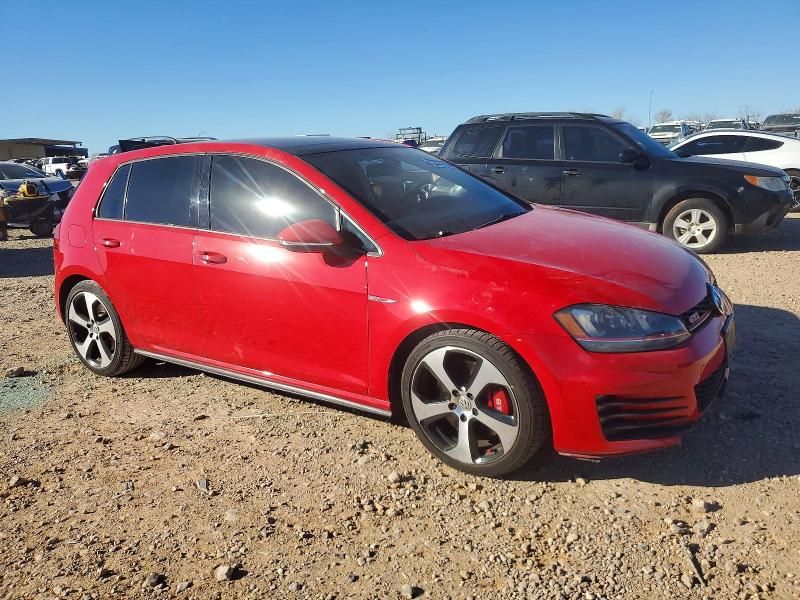 2016 Volkswagen Golf Base / s