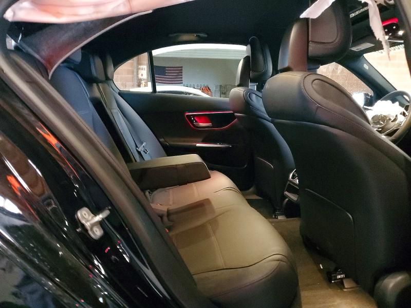 2024 Mercedes-Benz C300