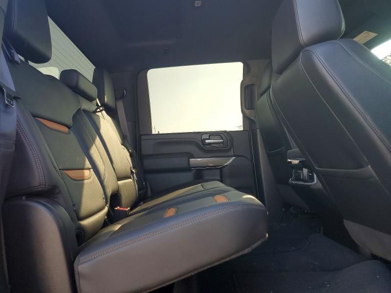 2022 GMC Sierra K2500 AT4