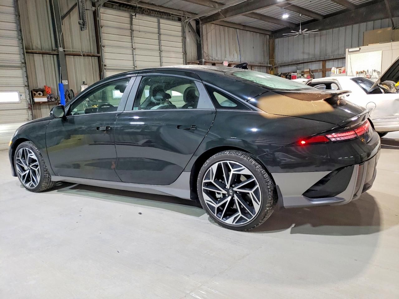 2023 Hyundai Ioniq 6 sel