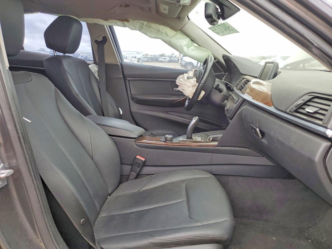 2015 BMW 328 i