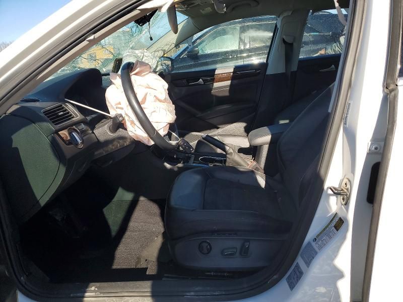 2015 Volkswagen Passat sel