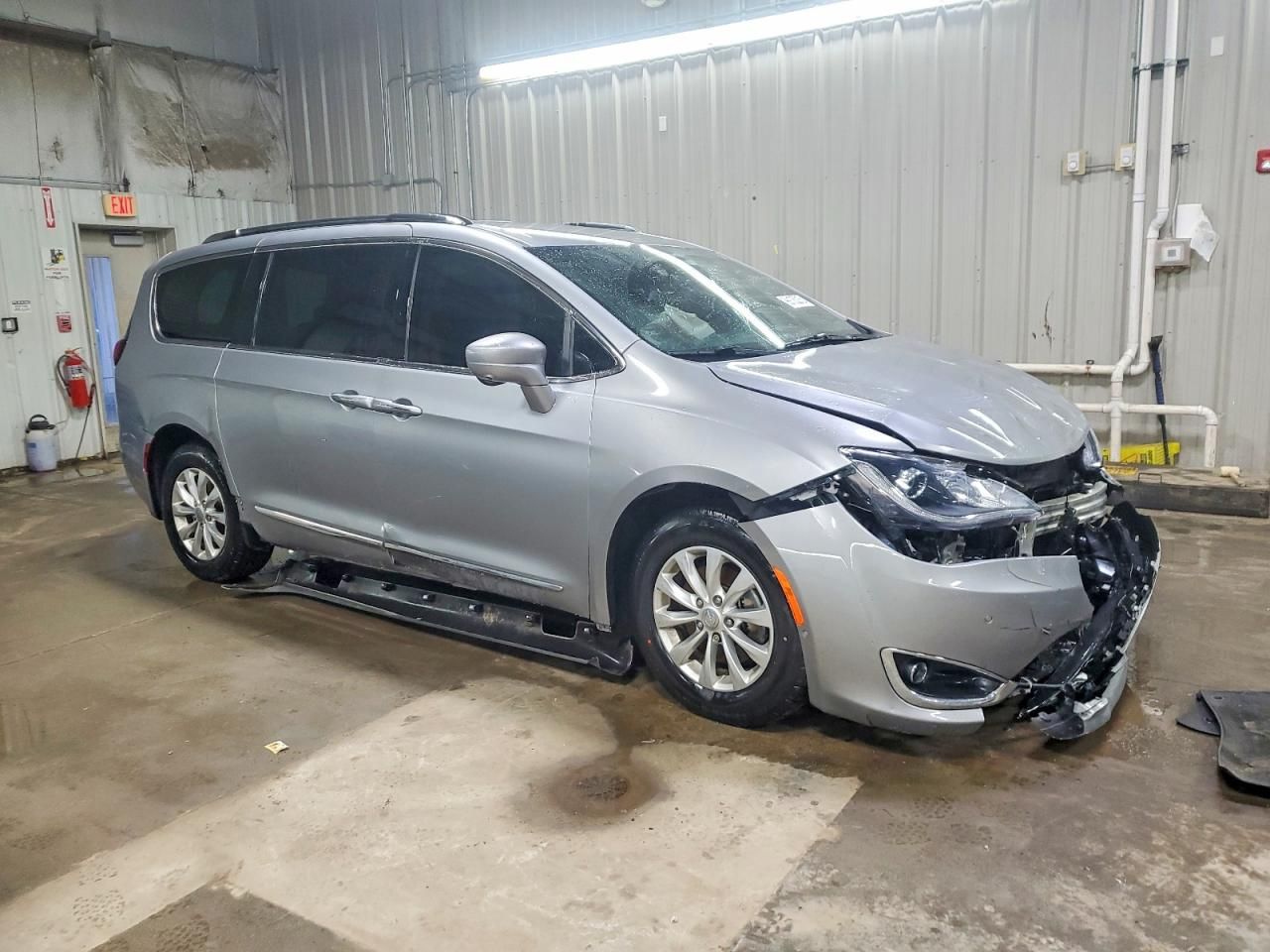 2019 Chrysler Pacifica Touring l
