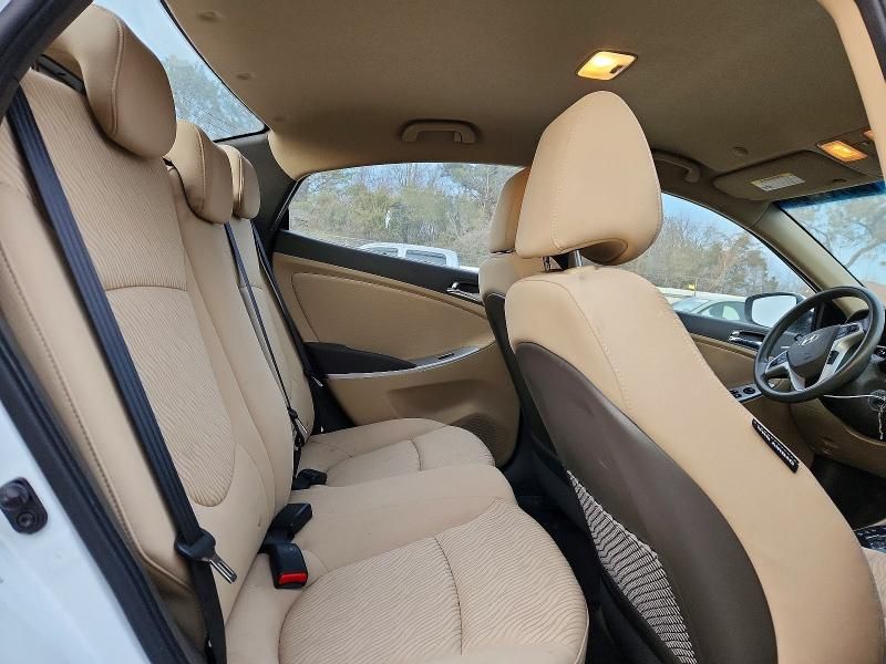 2012 Hyundai Accent gls