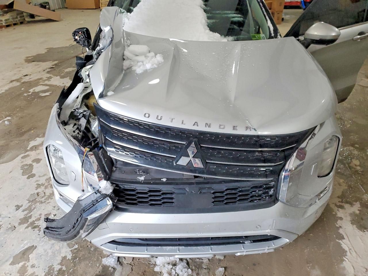 2023 Mitsubishi Outlander sel