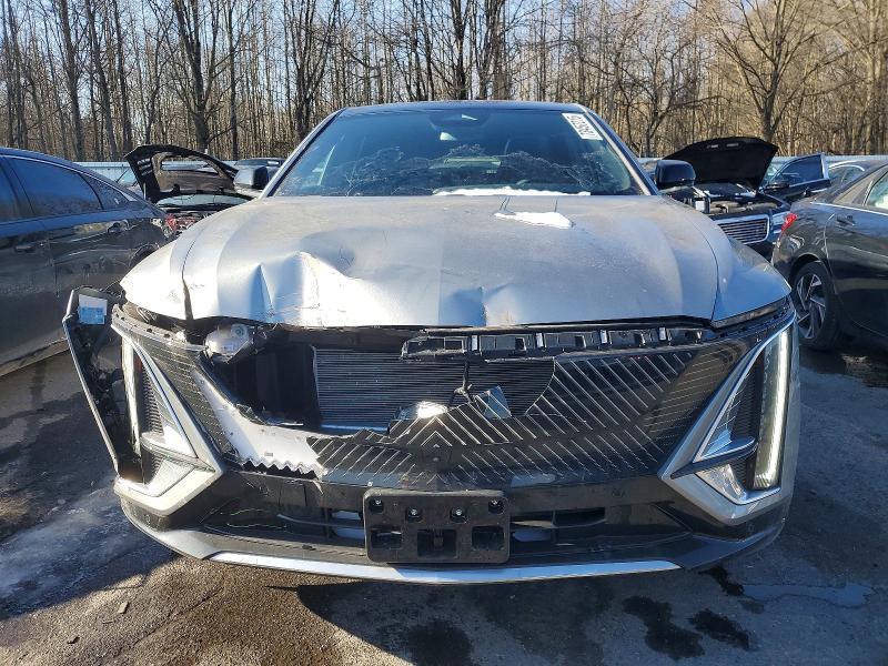 2025 Cadillac Lyriq Luxury