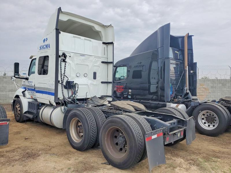 2022 International RH613 Semi Truck