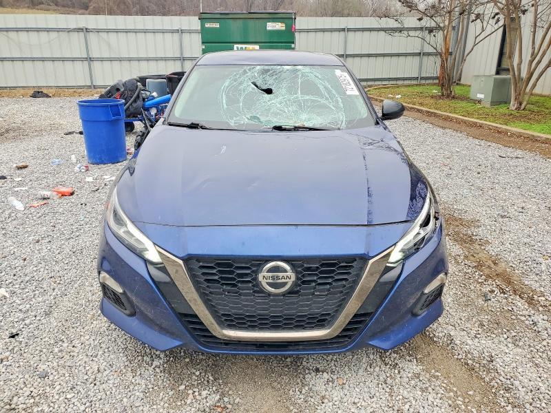 2021 Nissan Altima sr