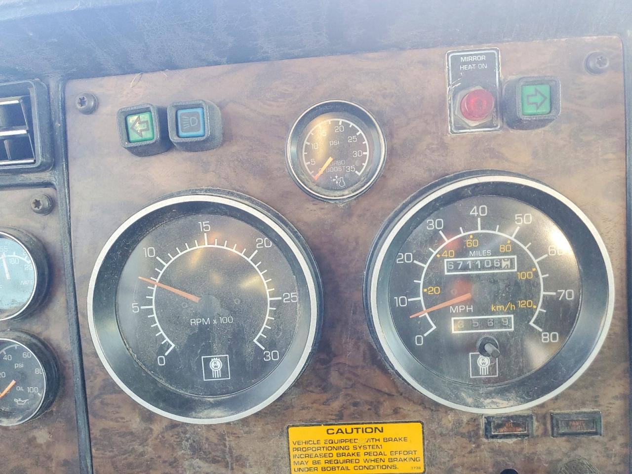 1996 Kenworth Construction T800