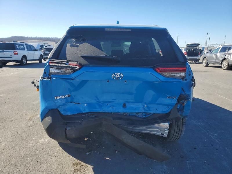 2021 Toyota Rav4 xle