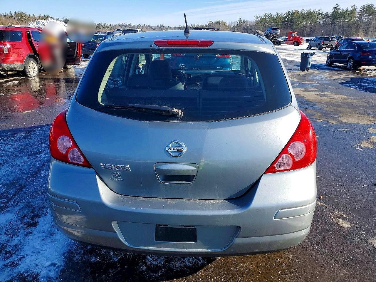 2009 Nissan Versa s
