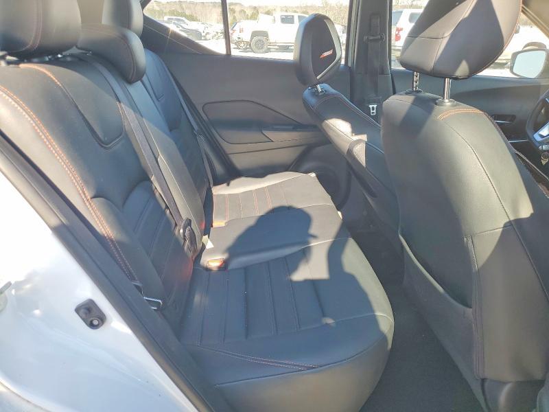 2019 Nissan Kicks s