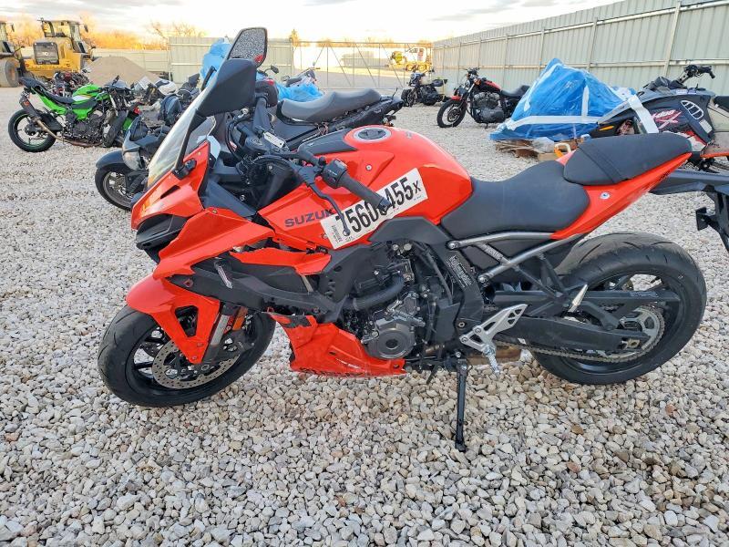 2026 Suzuki GSX800 F