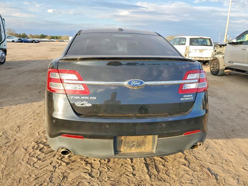 2015 Ford Taurus sel