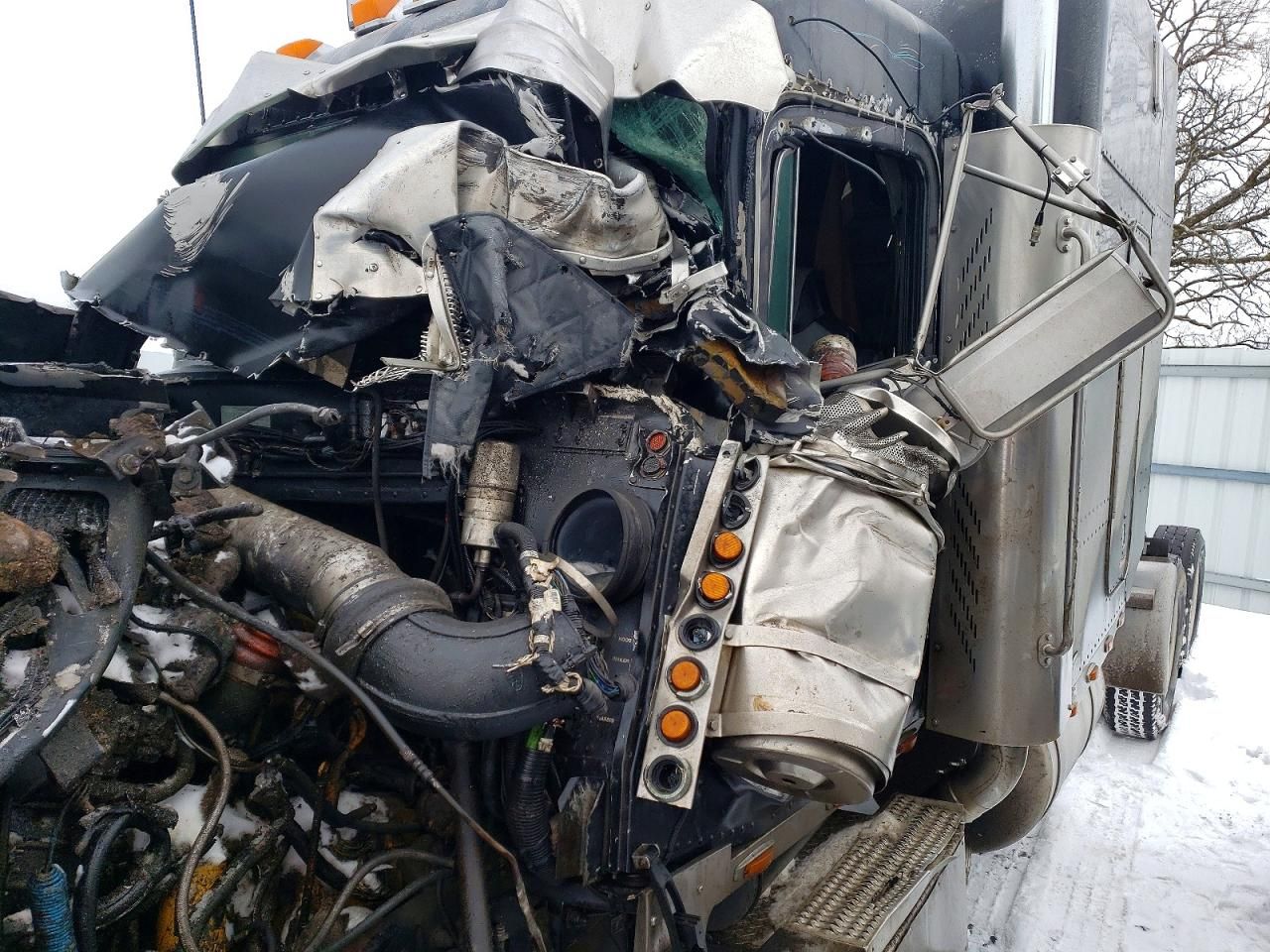 1999 Peterbilt 379 Semi Truck