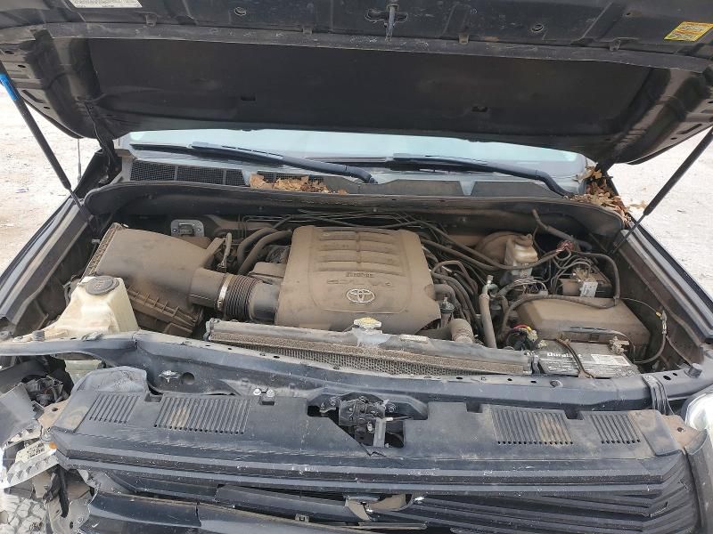 2014 Toyota Tundra Crewmax Platinum