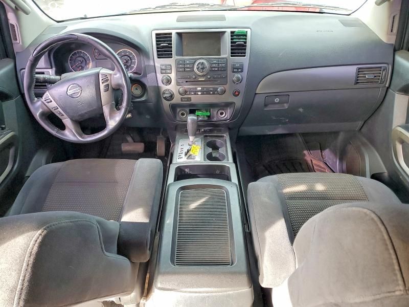 2015 Nissan Armada sv