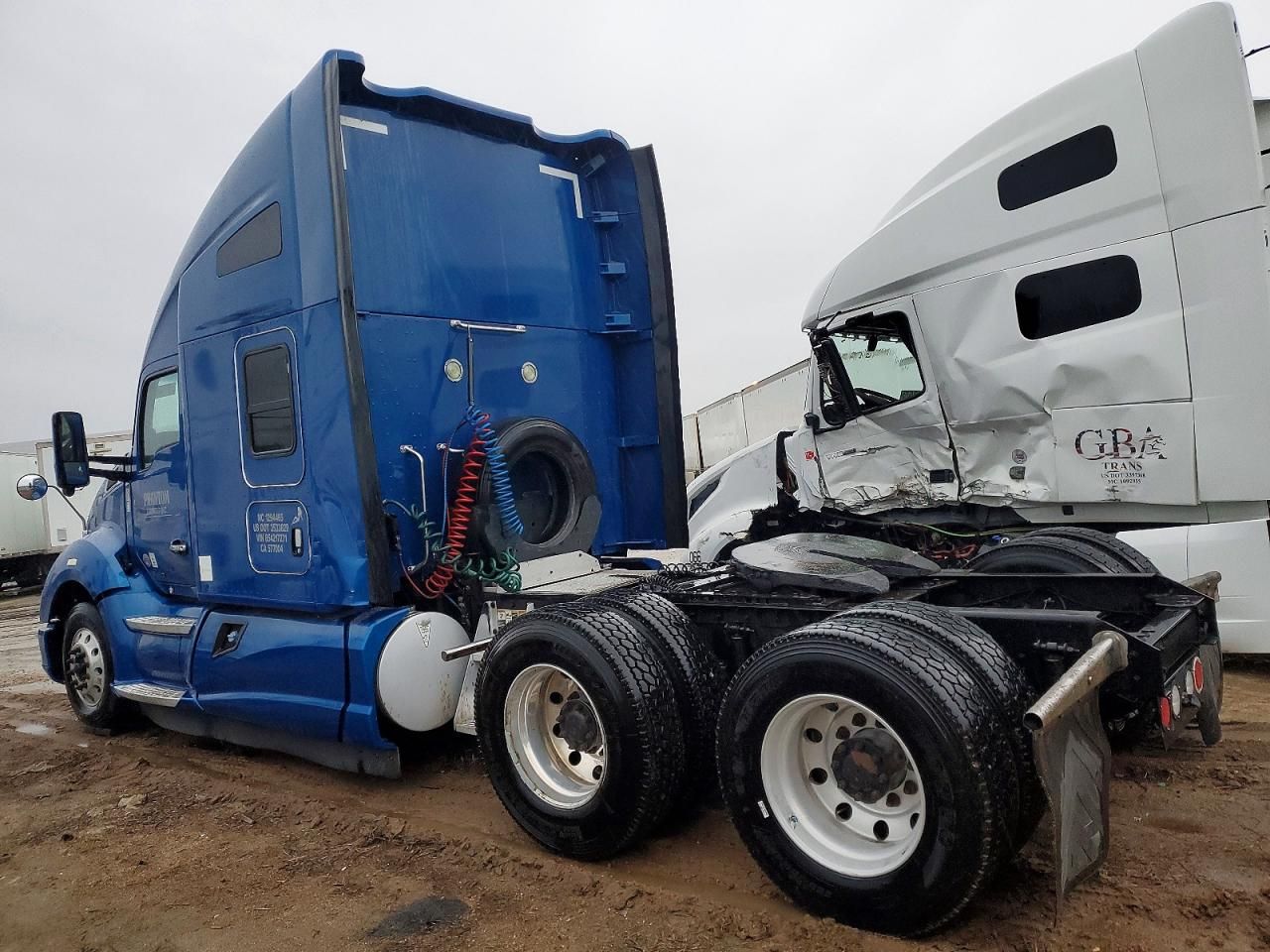 2017 Kenworth Construction T680