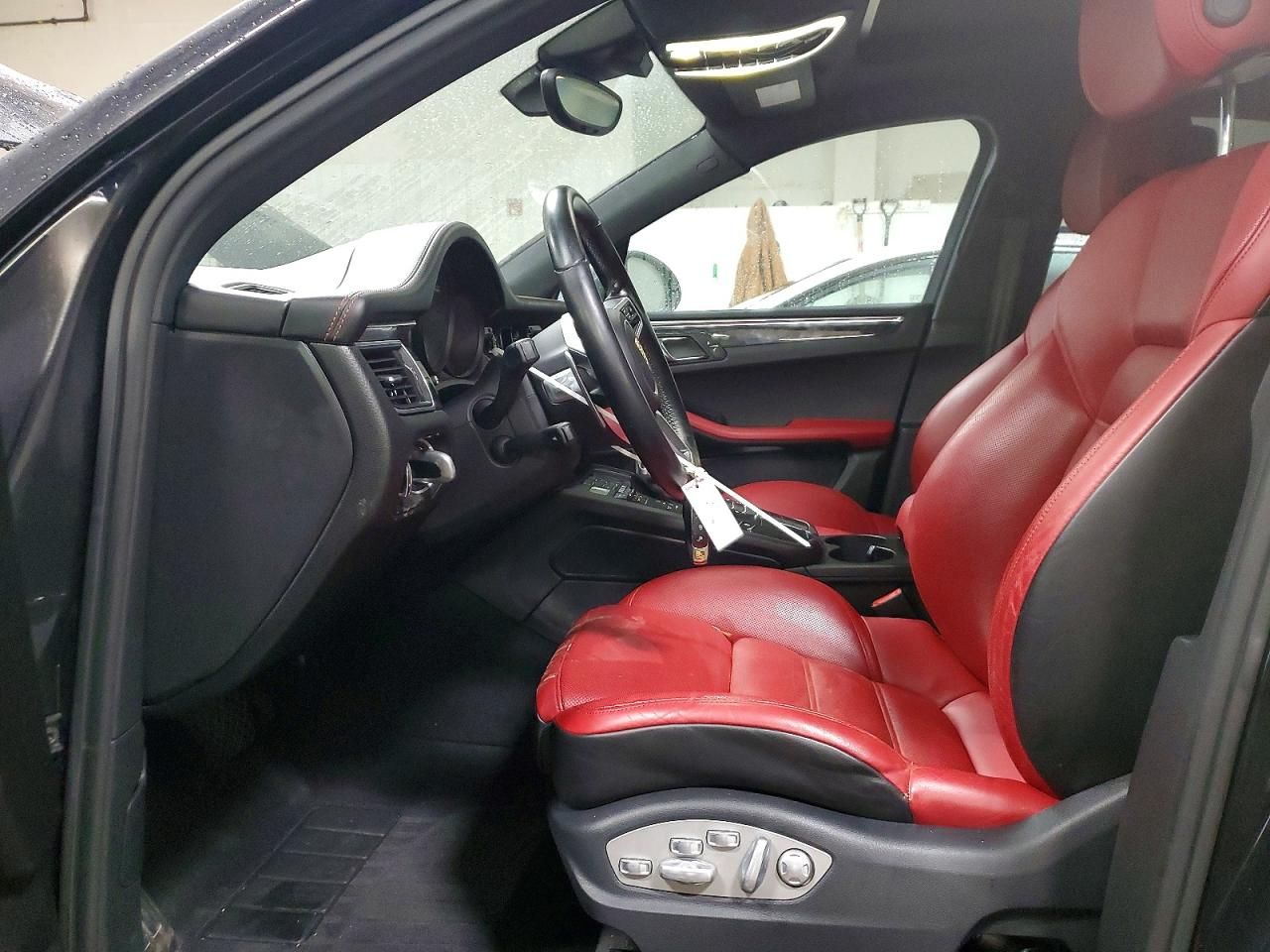 2015 Porsche Macan s