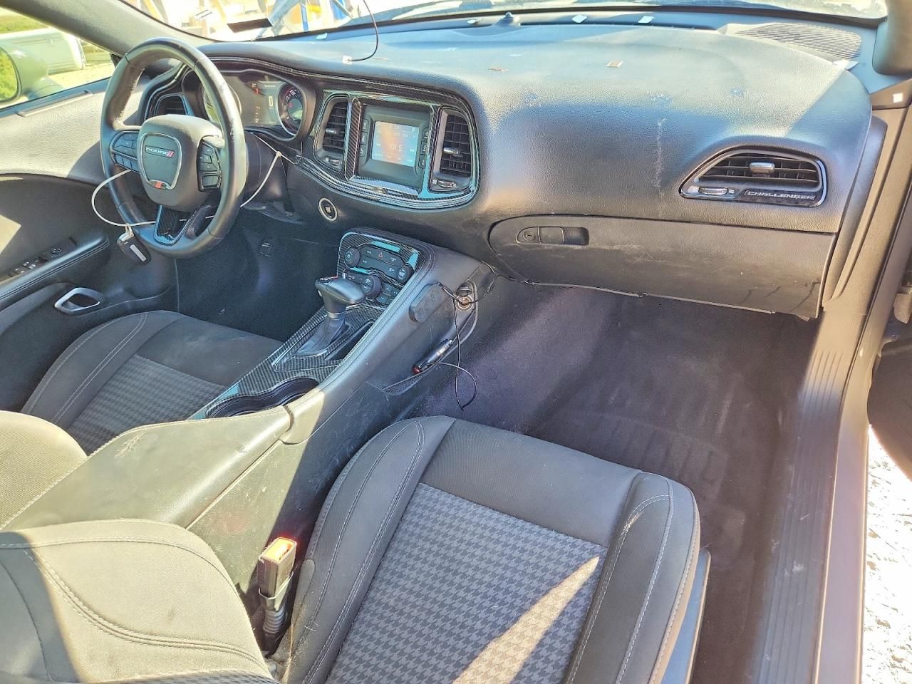 2017 Dodge Challenger sxt