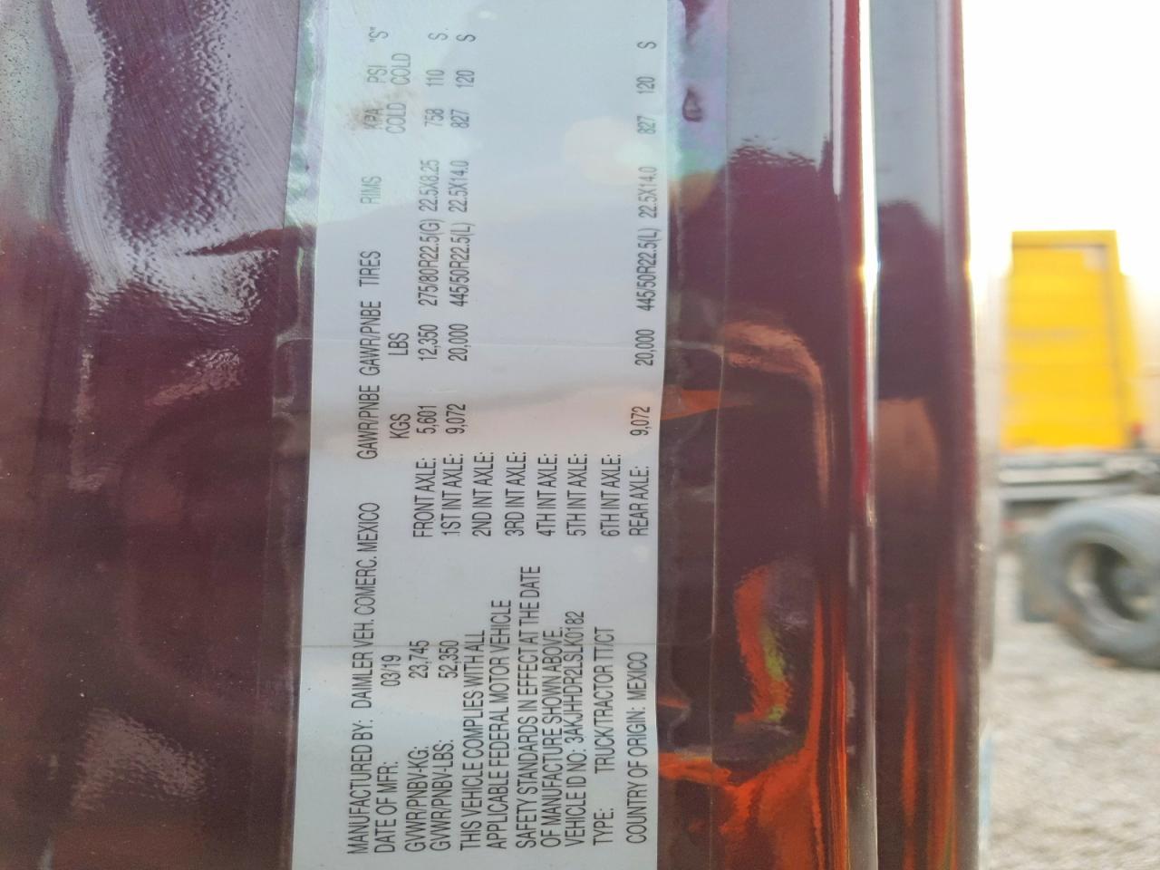 2020 Freigliner Cascadia 126