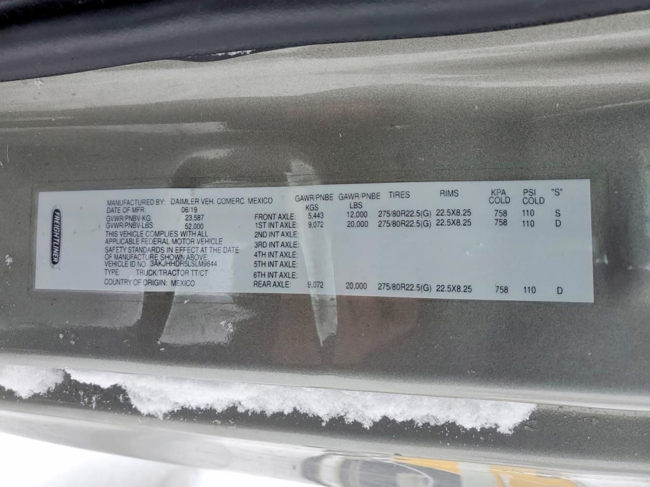 2020 Freightliner Cascadia 126 Semi Truck