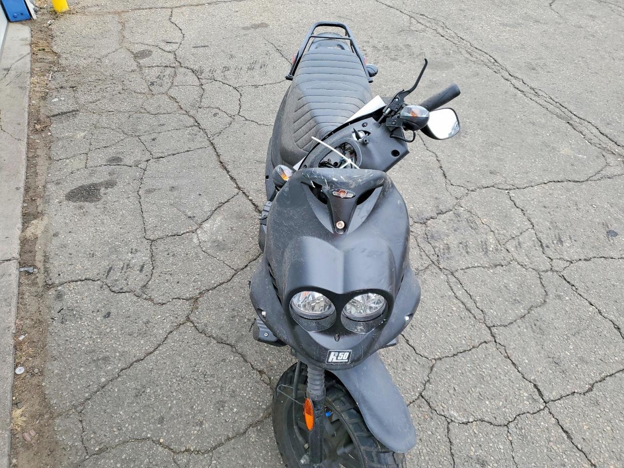 2024 Genuine Scooter Co. Roughhouse 50