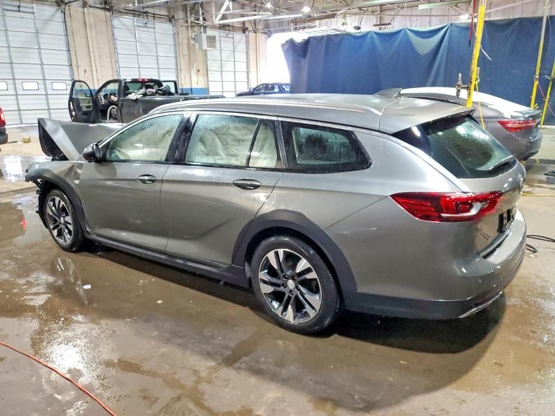 2019 Buick Regal Tourx Essence