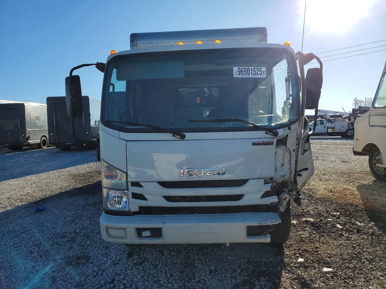2019 Isuzu NPR HD BOX Truck