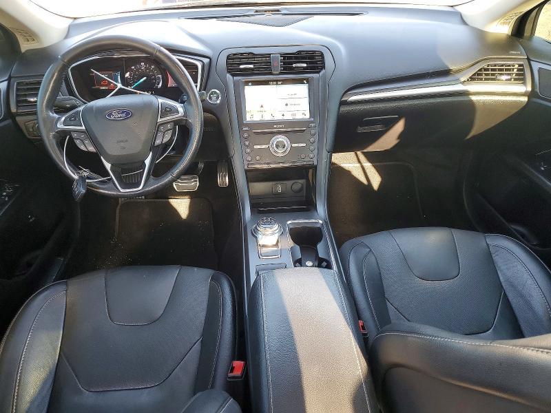 2018 Ford Fusion Titanium/platinum hev