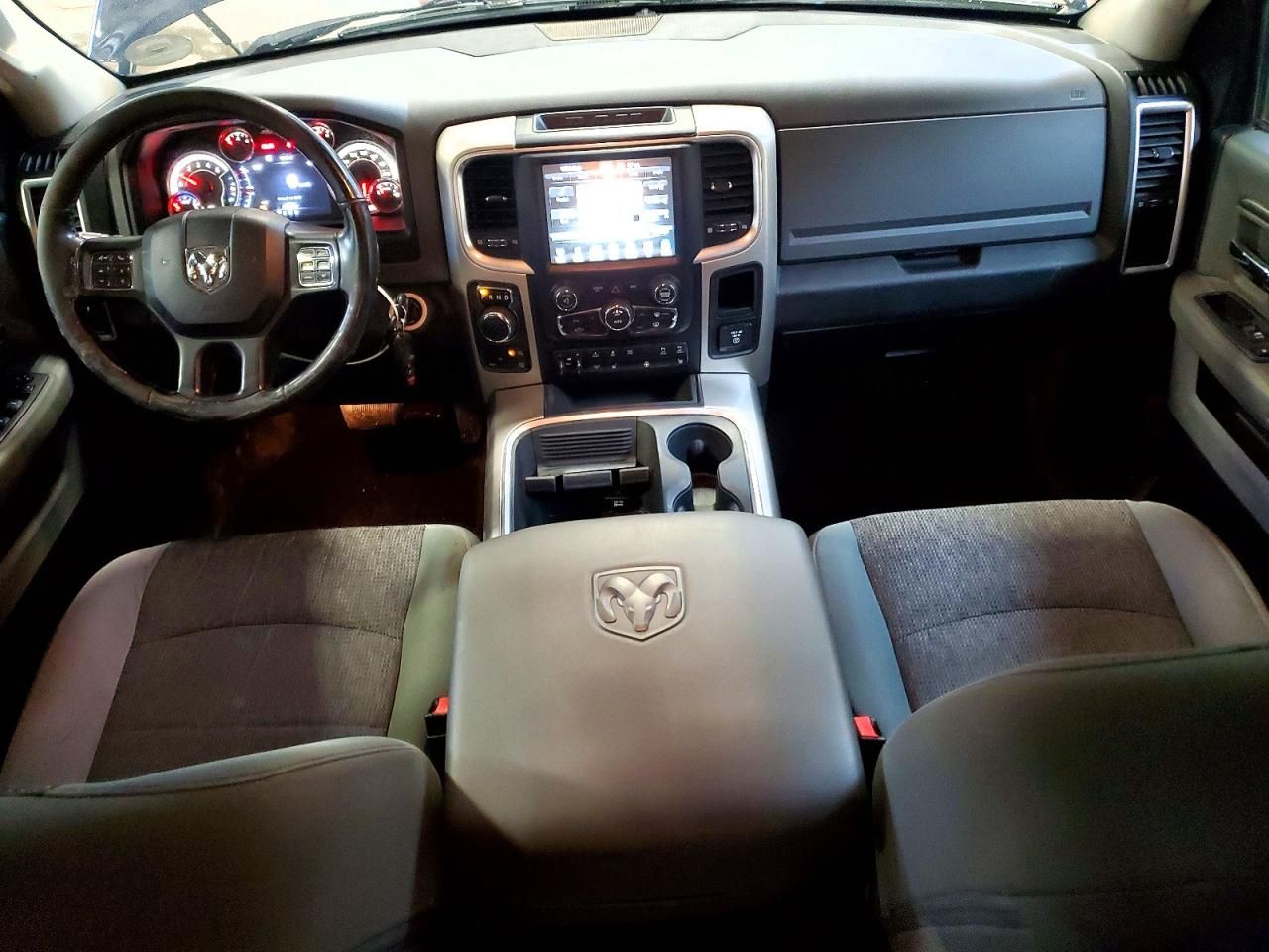 2017 Dodge Ram 1500 slt