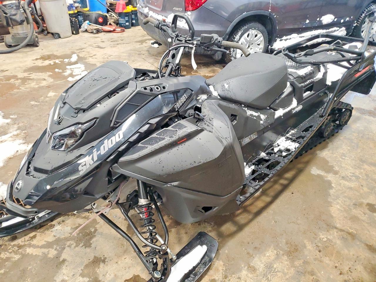 2026 Skidoo Expedition LE 900 ACE Turbo