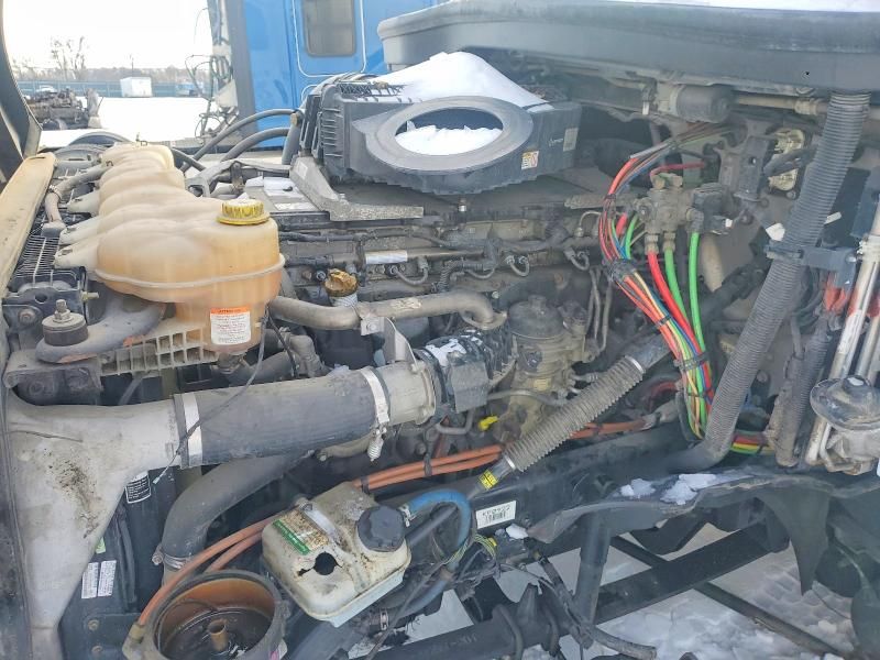 2019 Freightliner Cascadia 1-Semi Truck