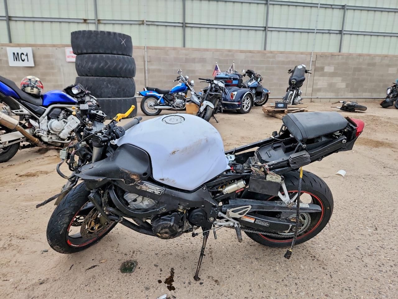 2001 Honda CBR600 F4