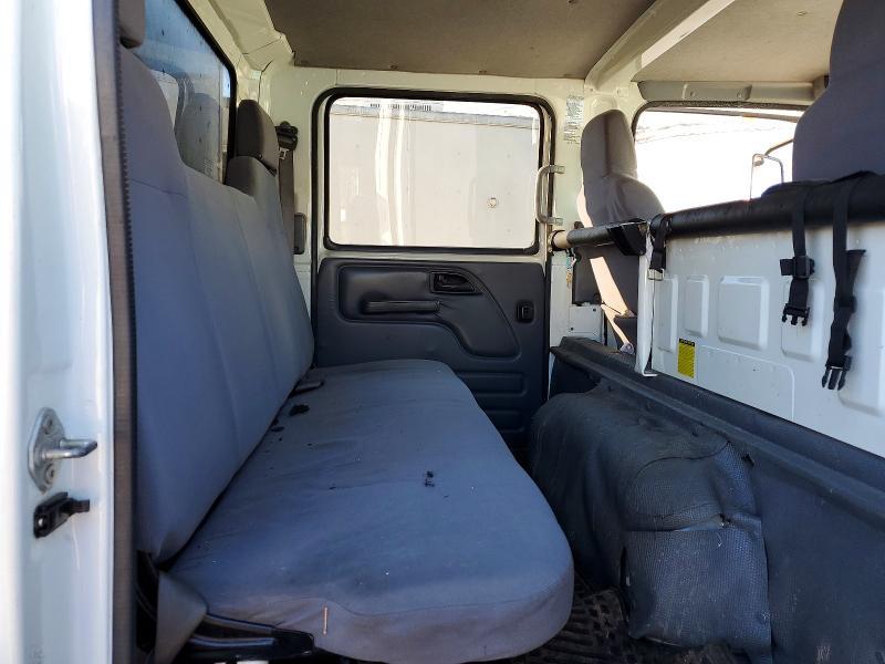 2019 Isuzu NPR HD BOX Truck