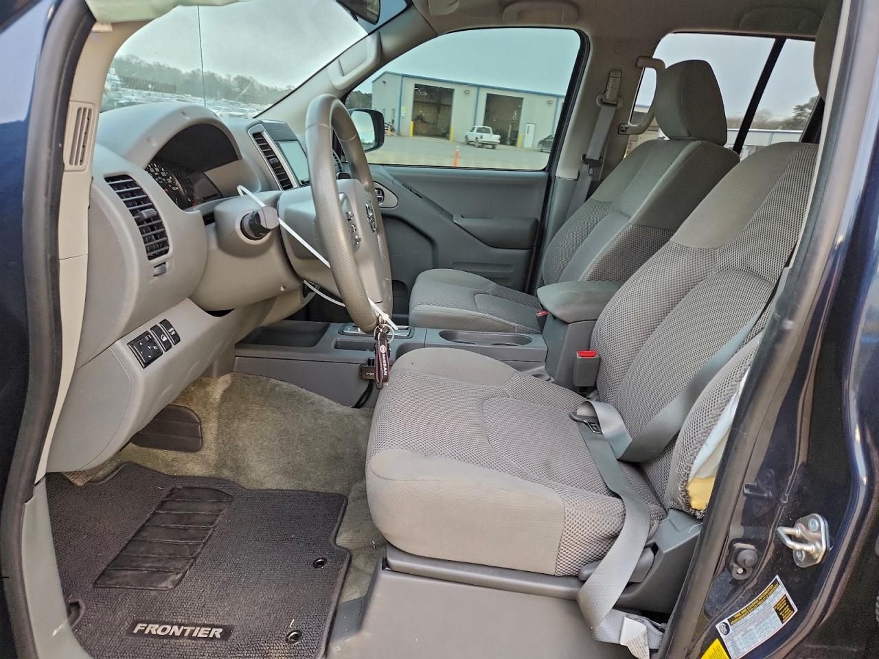 2018 Nissan Frontier sv