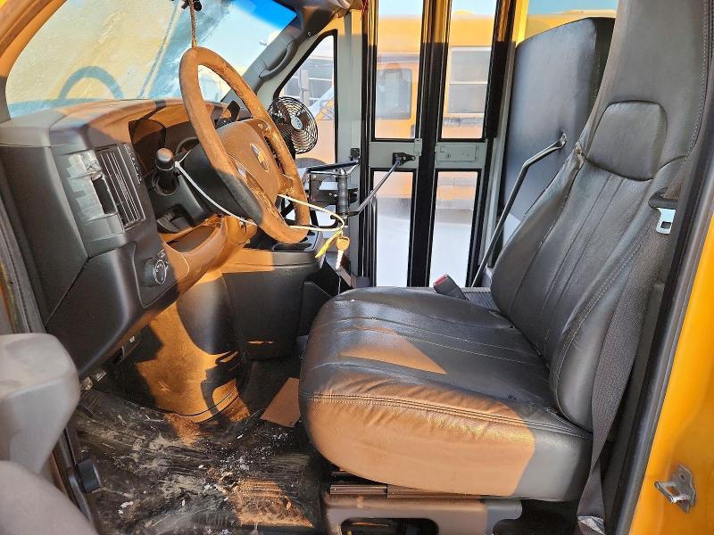 2010 Chev 2010 Thomas Minotour G3500-School Bus