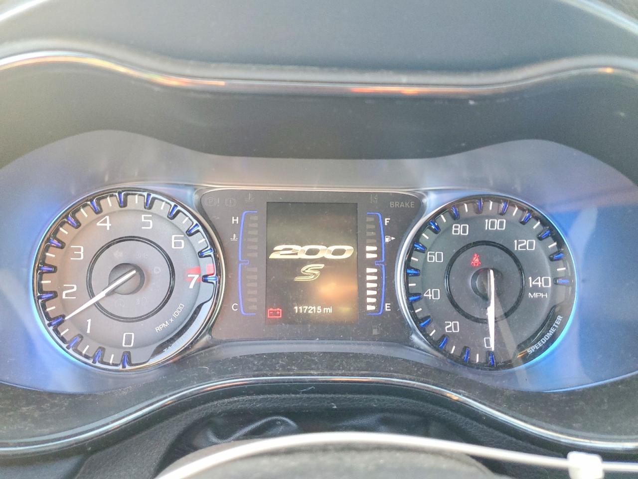 2015 Chrysler 200 s