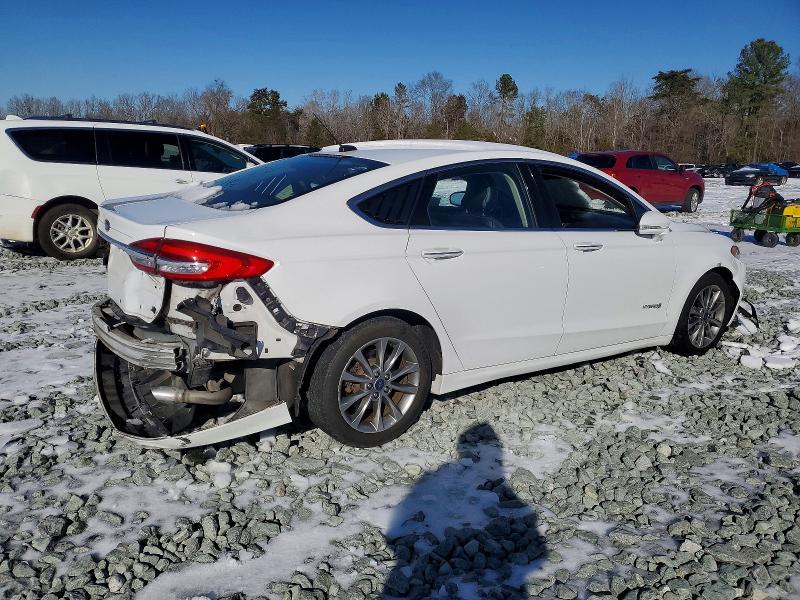 2017 Ford Fusion se Hybrid